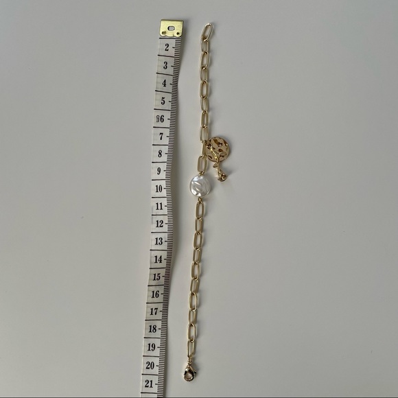 Gold Paperclip Chain with Pearl and Rose Charm Bracelet - Picture 5 of 5